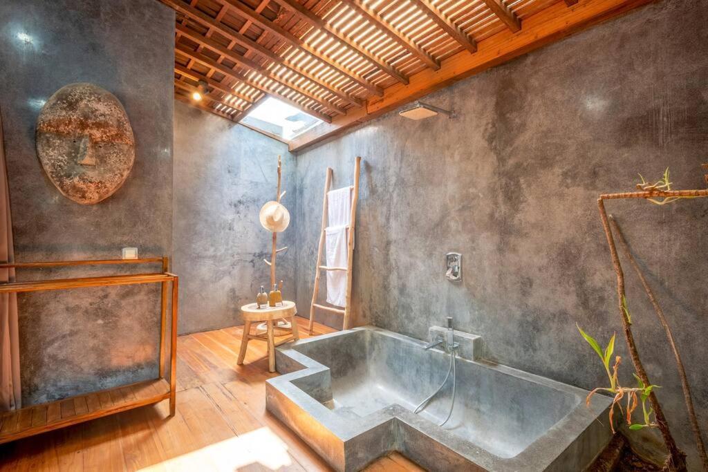 Secret River Villa - Luxury Villa 5 Bedrooms - Kerobokan - Canggu Bagian luar foto